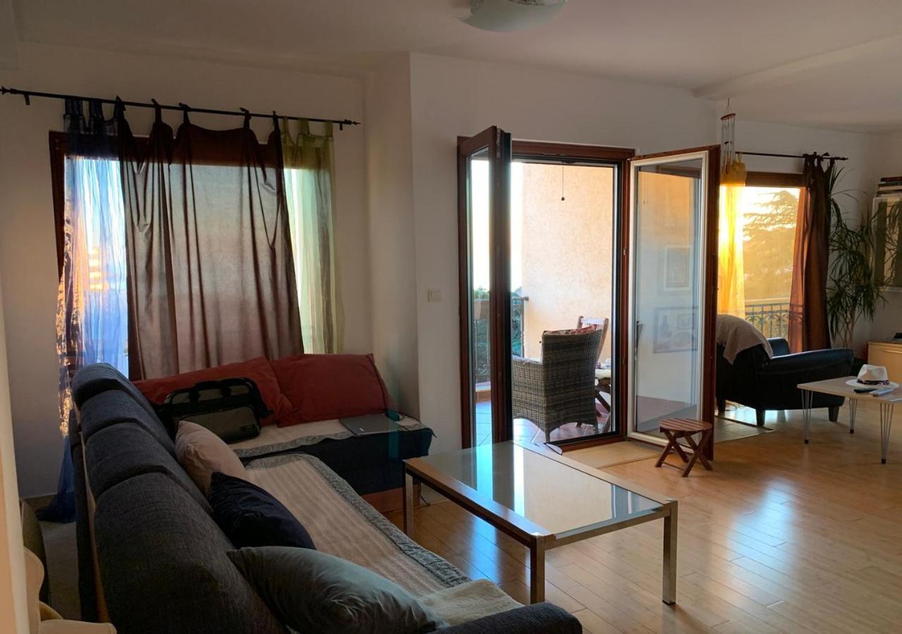 Regent Apartment Petrovac Buitenkant foto